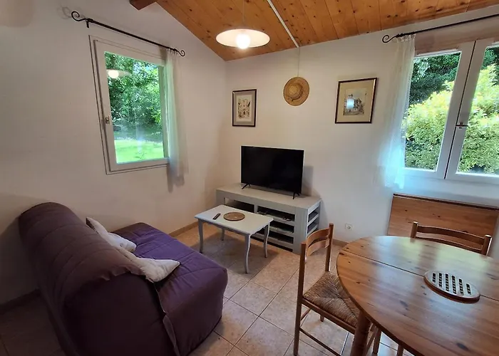 Maison Dans Parc Arbore 勒波埃拉瓦勒
